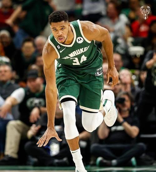 字母哥遭遇二十持续失利,巴塞罗那教练压力巨大!赢得满堂喝彩的简单介绍 字母哥遭遇二十持续失利,巴塞罗那教练压力巨大!赢得满堂喝彩的简单介绍