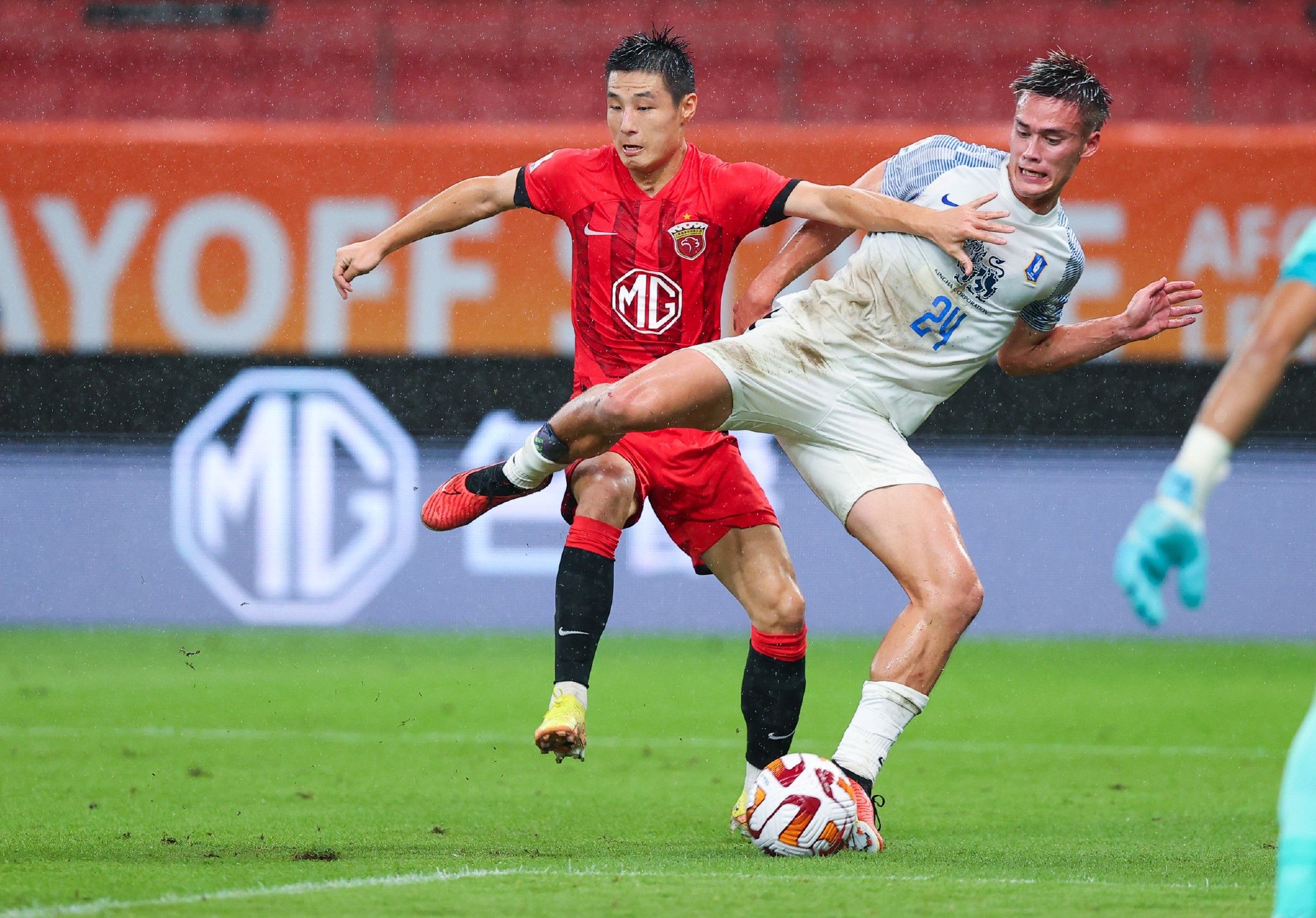 crown sports-赛地聚焦——亚冠窗口期热度飙升;多特蒙德豪取连胜;气氛紧张;细节决定成败的简单介绍-crown sports