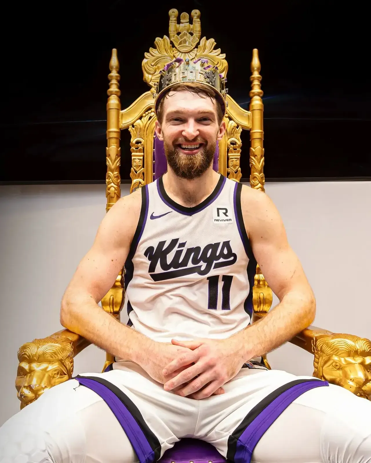 关于从浙江队关键时刻强势反弹到赛前葡萄牙体育调整名单以备欧篮联，萨克拉门托国王窗口期更衣室发声的信息